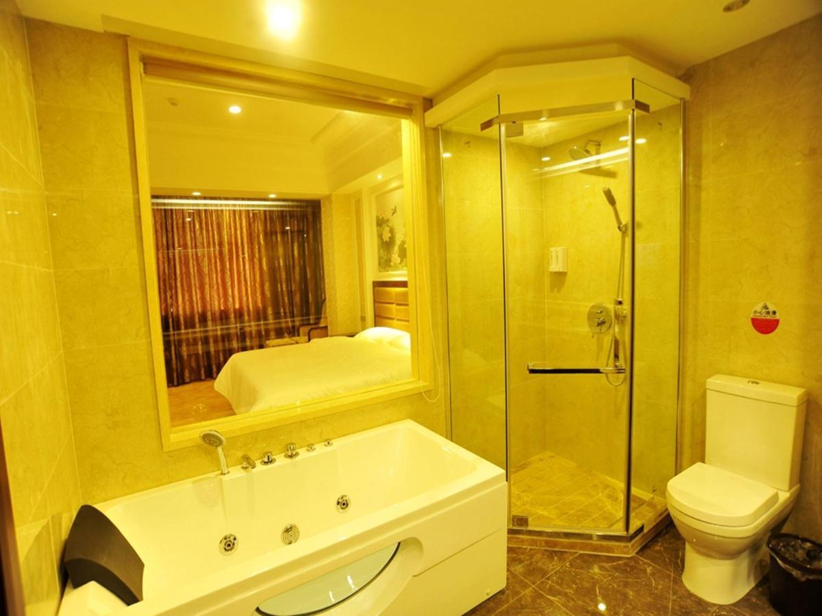 New West Street Hotel - Grand Wing 양수오 객실 사진