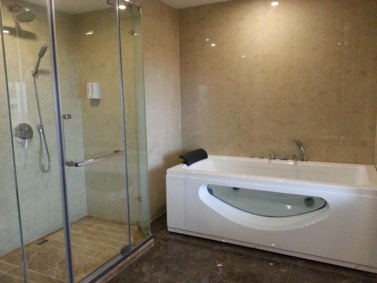 New West Street Hotel - Grand Wing 양수오 객실 사진